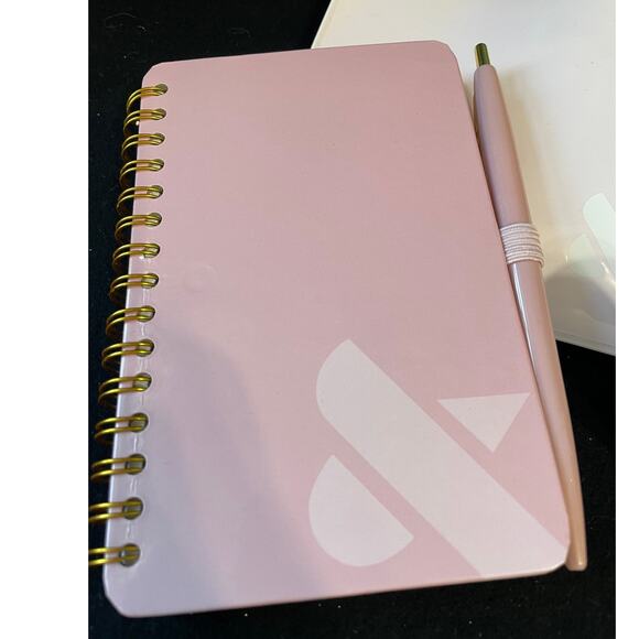 Brand New Olive & June Bundle Book, Poppy, Scrunchie, Case, Polish - Picture 2 of 7